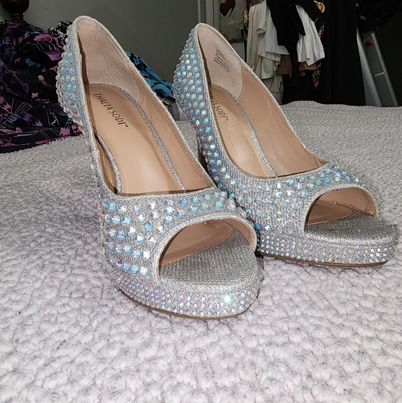 Brand New Thalia Sodi Stunning 😍 Silver Crystal Heels - Picture 12 of 16